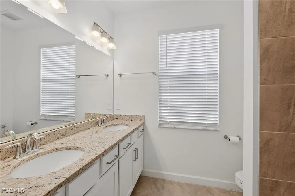 17364 Walnut Run Drive Alva FL 33920