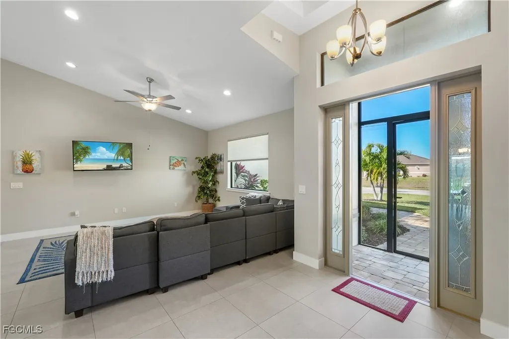 2519 SW 15th Avenue Cape Coral FL 33914
