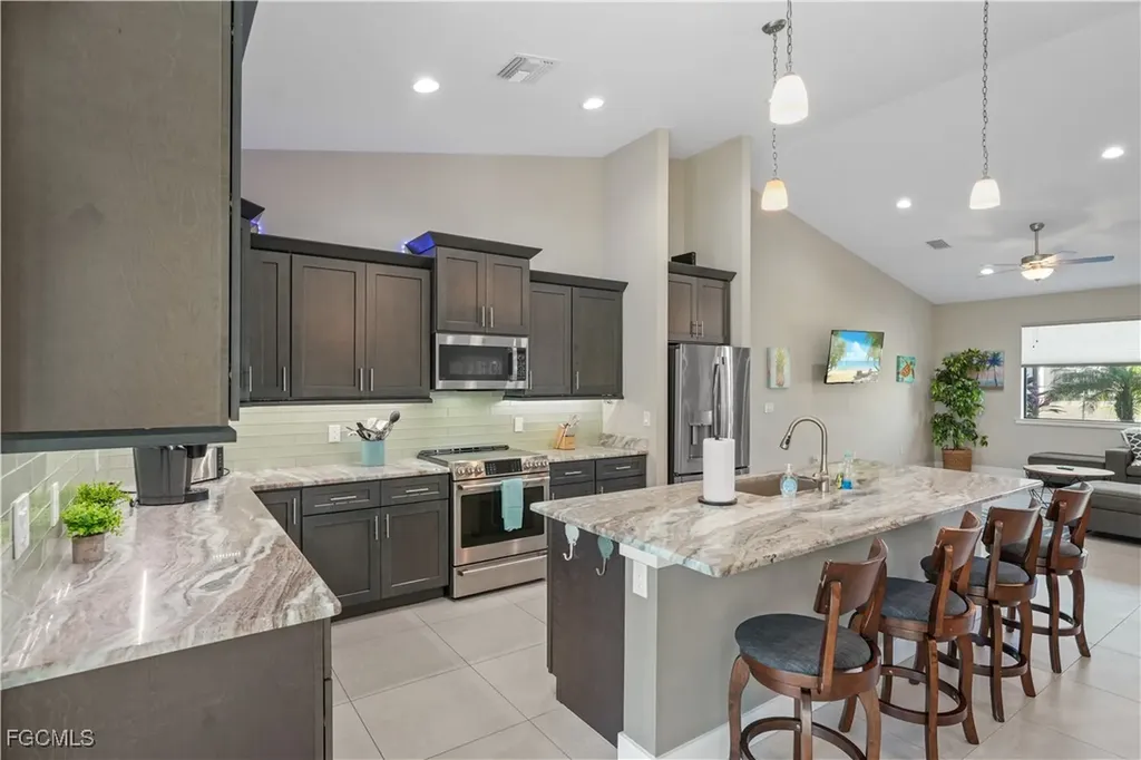 2519 SW 15th Avenue Cape Coral FL 33914