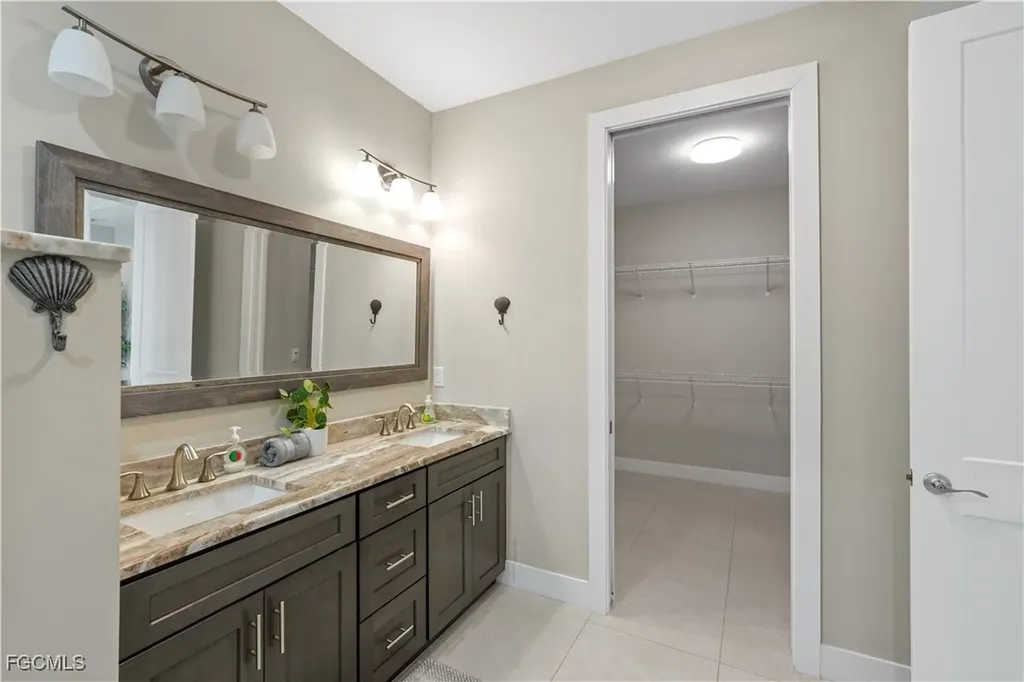 2519 SW 15th Avenue Cape Coral FL 33914
