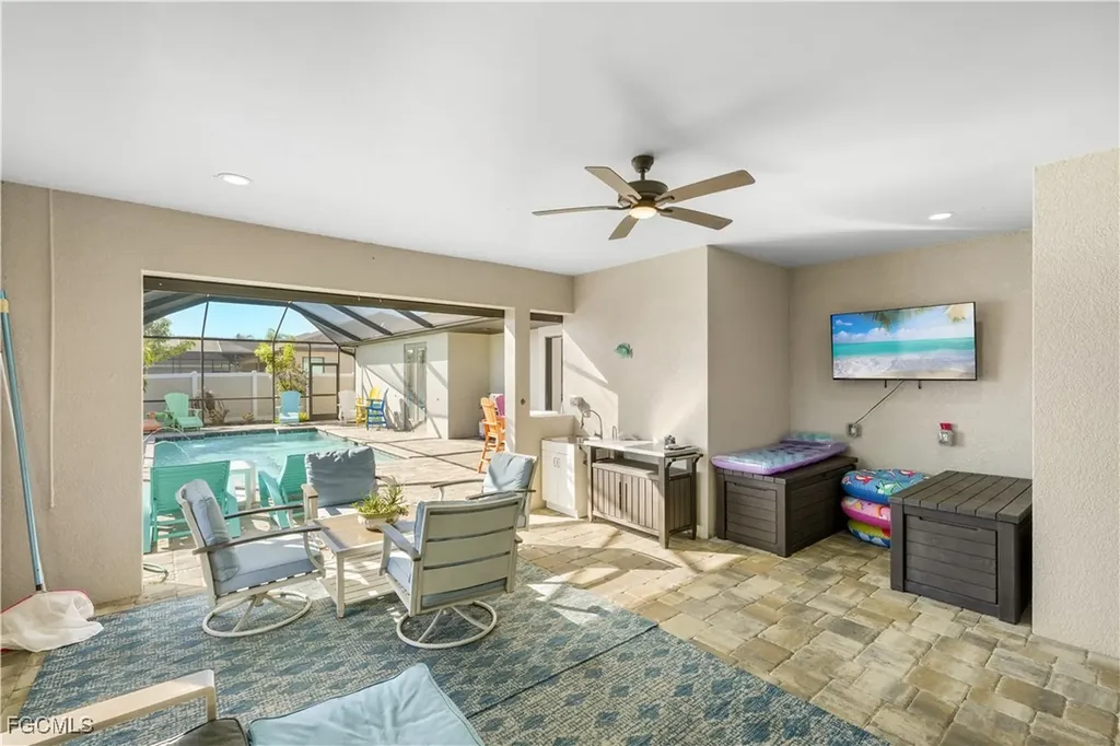 2519 SW 15th Avenue Cape Coral FL 33914