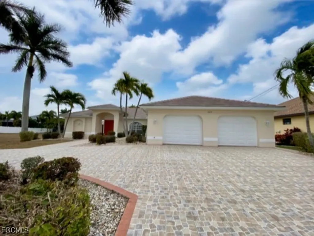 2615 SW 52nd Lane Cape Coral FL 33914