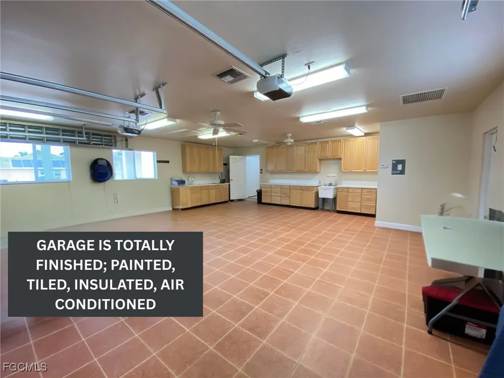 2615 SW 52nd Lane Cape Coral FL 33914