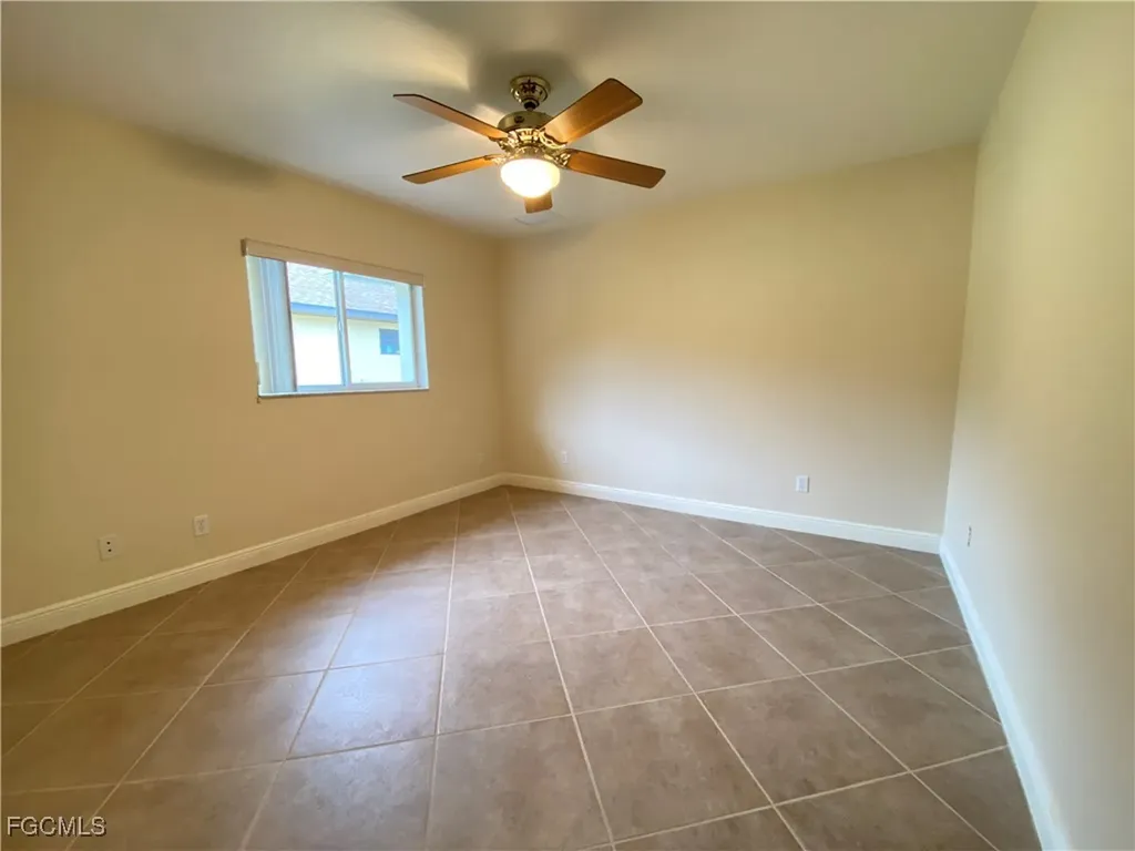 2615 SW 52nd Lane Cape Coral FL 33914