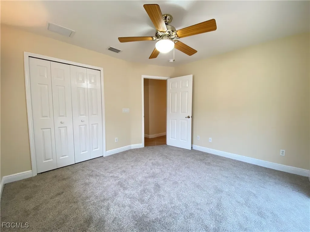 2615 SW 52nd Lane Cape Coral FL 33914
