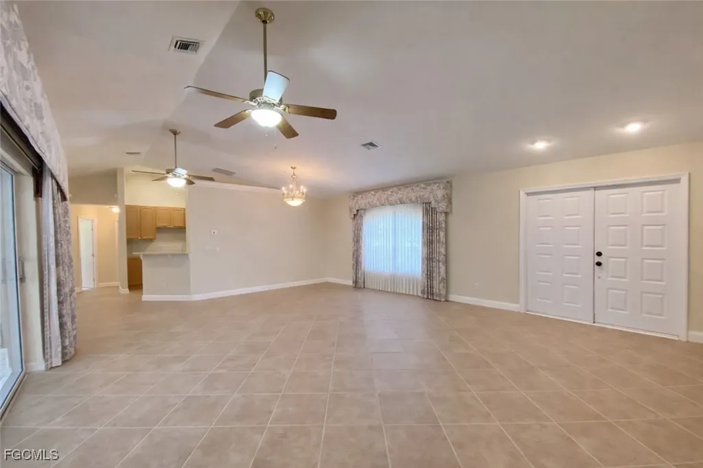 2615 SW 52nd Lane Cape Coral FL 33914