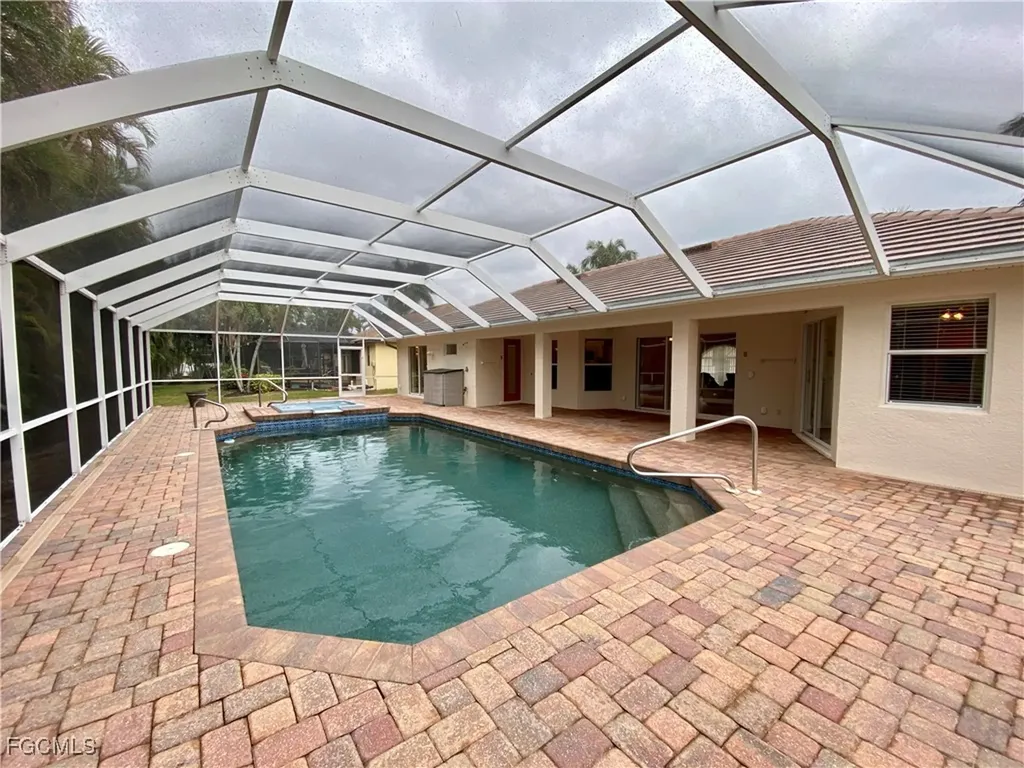 2615 SW 52nd Lane Cape Coral FL 33914