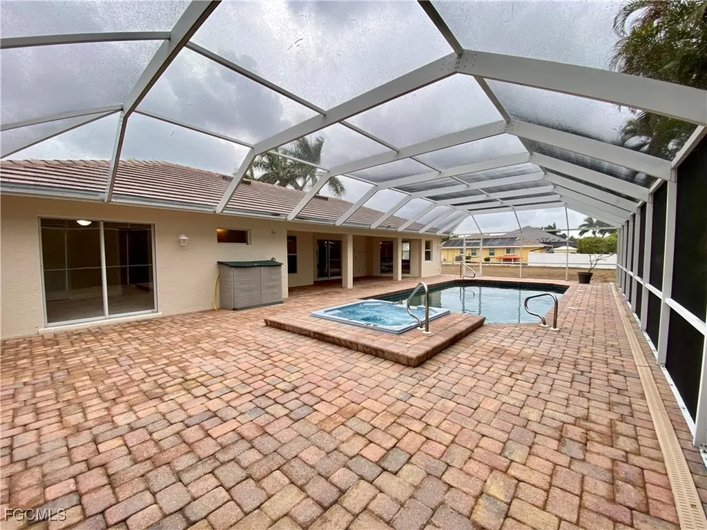 2615 SW 52nd Lane Cape Coral FL 33914