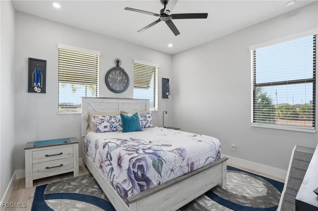 3911 NW 40th Terrace Cape Coral FL 33993