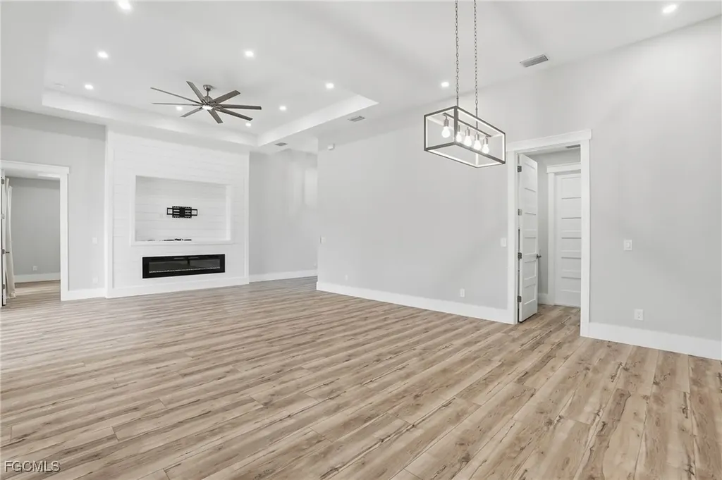 3911 NW 40th Terrace Cape Coral FL 33993