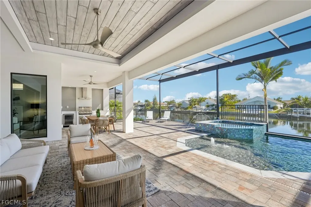 4127 Oasis Boulevard Cape Coral FL 33914