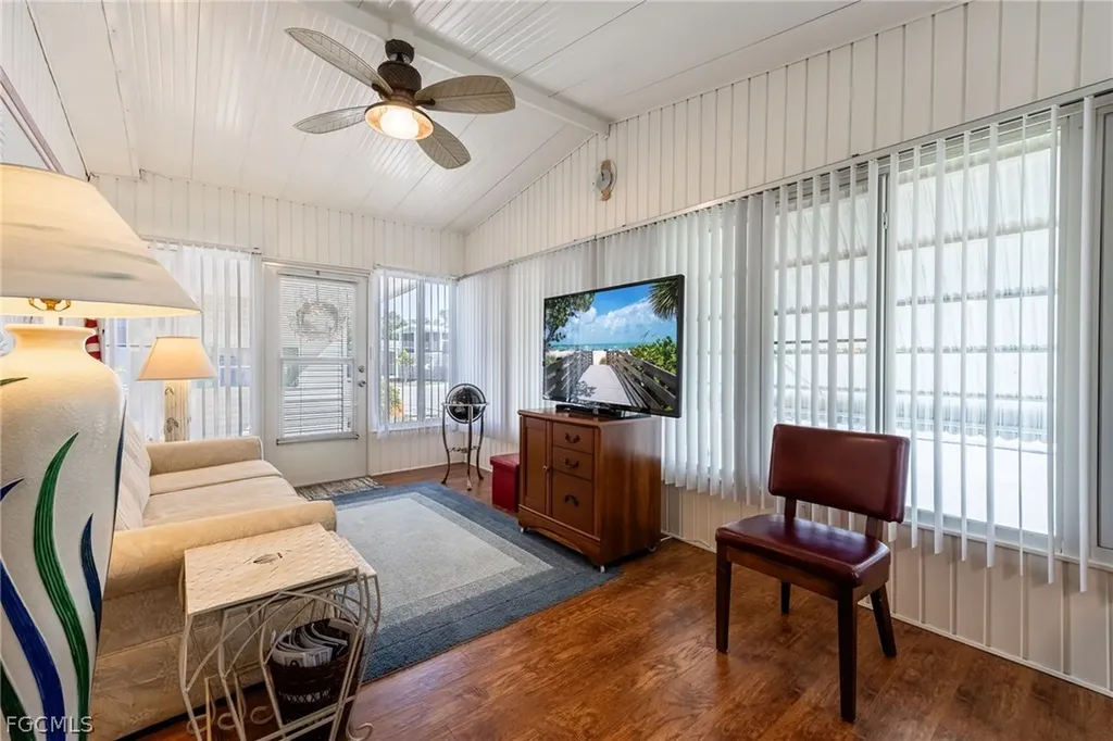 111 Snead Drive North Fort Myers FL 33903