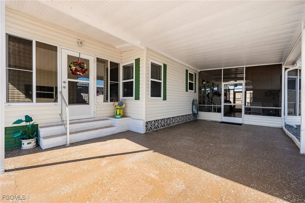 111 Snead Drive North Fort Myers FL 33903