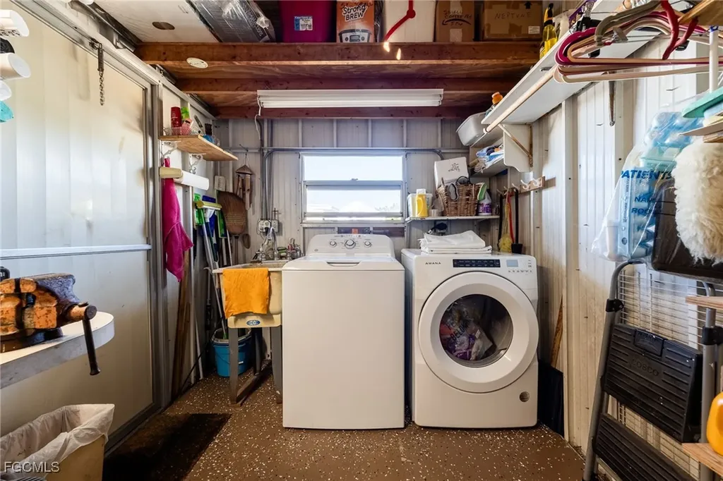 111 Snead Drive North Fort Myers FL 33903