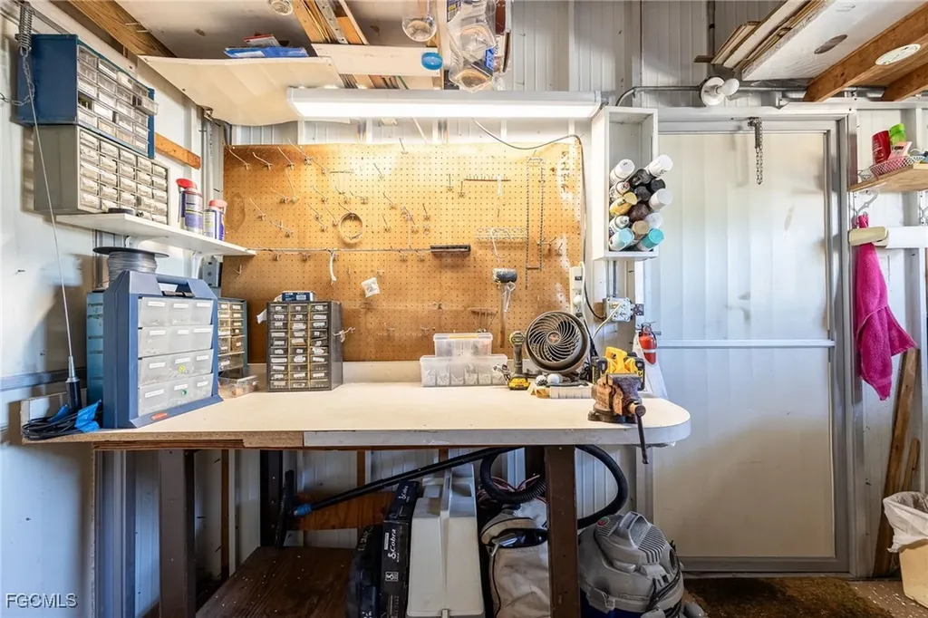 111 Snead Drive North Fort Myers FL 33903