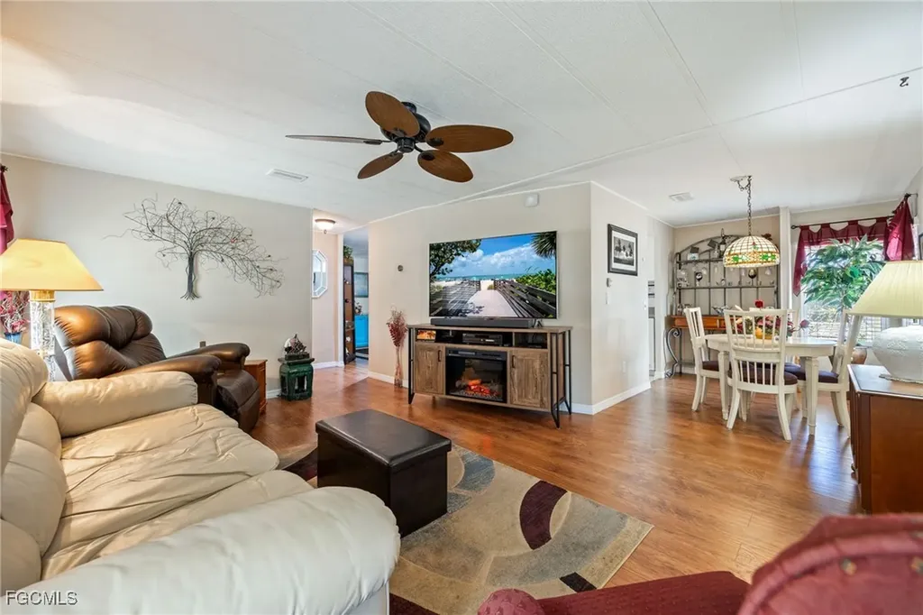 111 Snead Drive North Fort Myers FL 33903