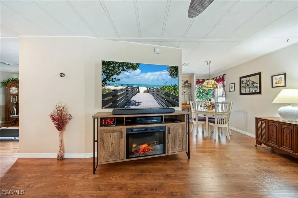 111 Snead Drive North Fort Myers FL 33903