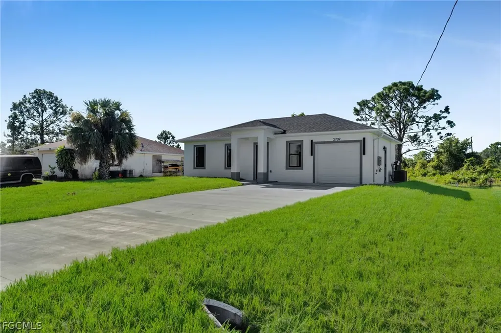 2709 50th Street W Lehigh Acres FL 33971