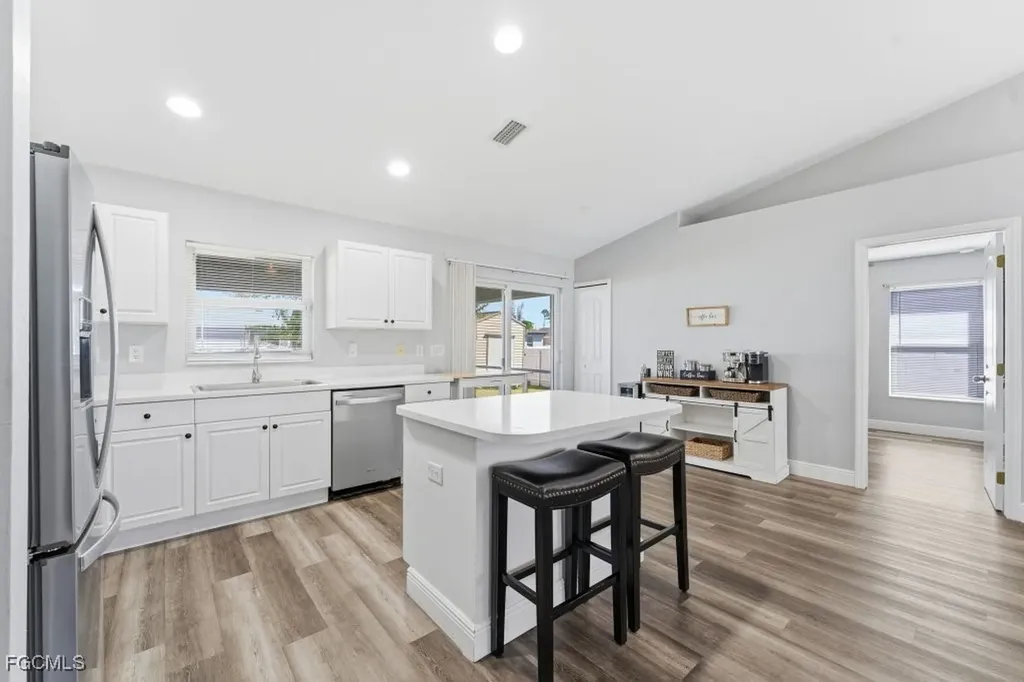 3909 NE 16th Avenue Cape Coral FL 33909