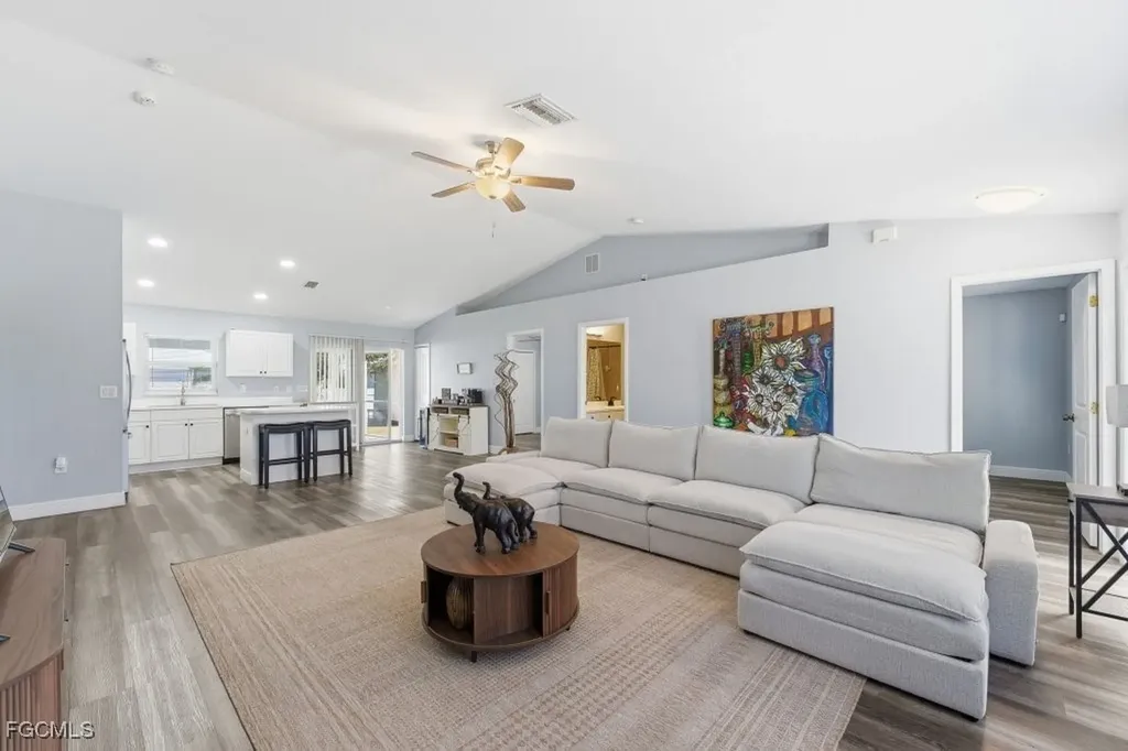 3909 NE 16th Avenue Cape Coral FL 33909