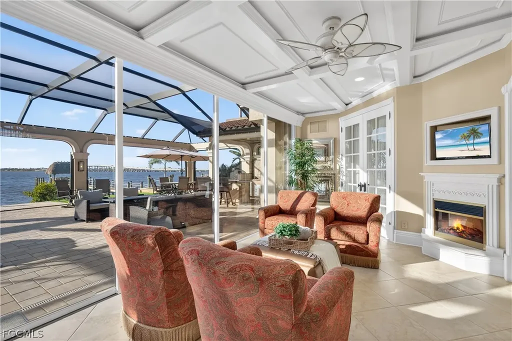 12782 Yacht Club Circle Fort Myers FL 33919