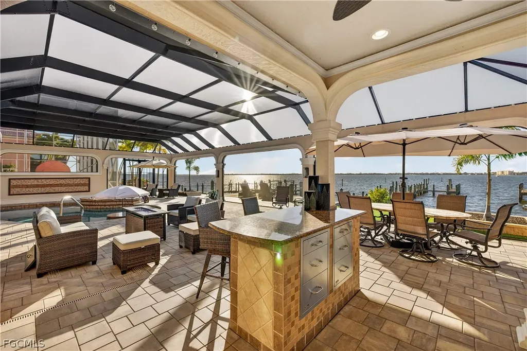 12782 Yacht Club Circle Fort Myers FL 33919