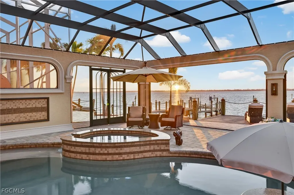 12782 Yacht Club Circle Fort Myers FL 33919