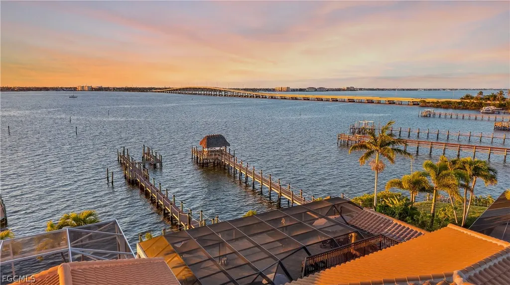12782 Yacht Club Circle Fort Myers FL 33919