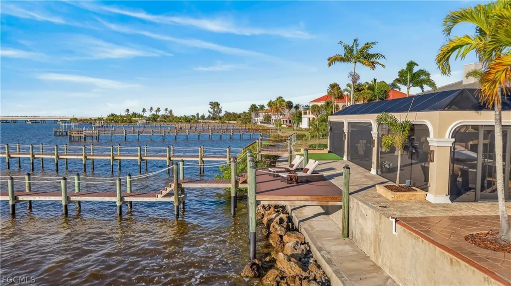 12782 Yacht Club Circle Fort Myers FL 33919
