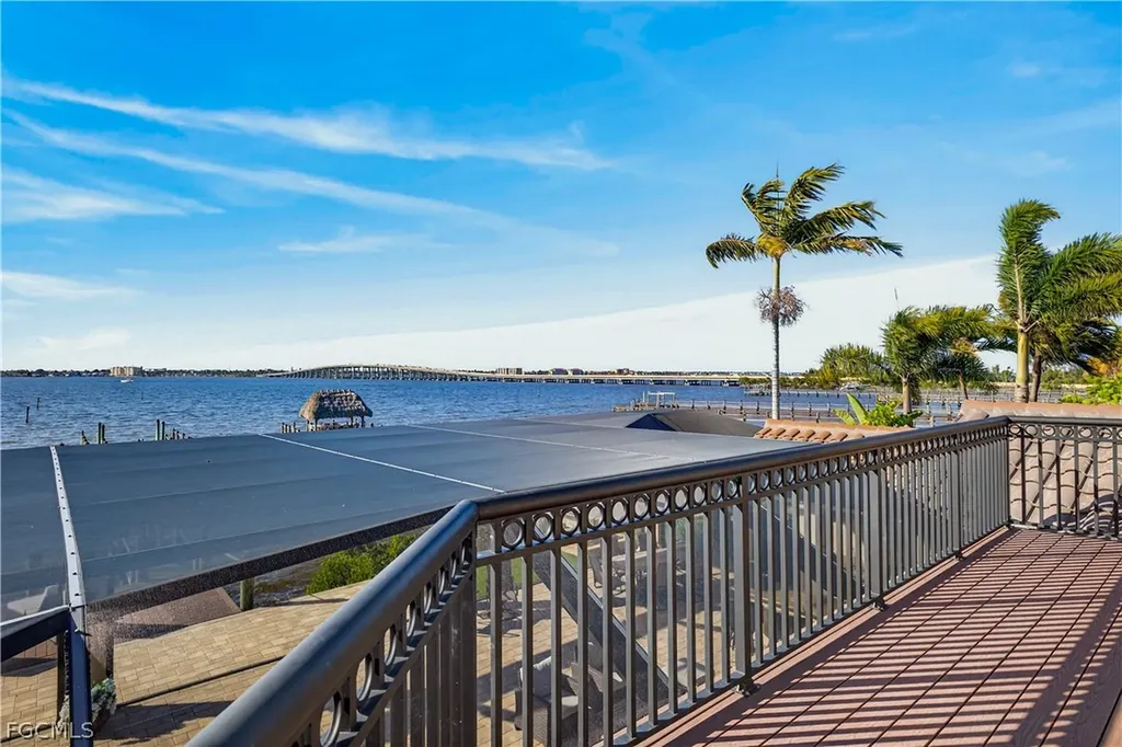 12782 Yacht Club Circle Fort Myers FL 33919