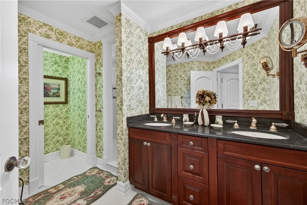 12782 Yacht Club Circle Fort Myers FL 33919