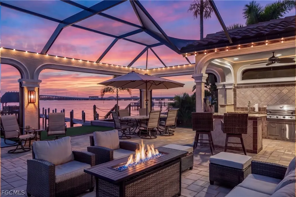 12782 Yacht Club Circle Fort Myers FL 33919
