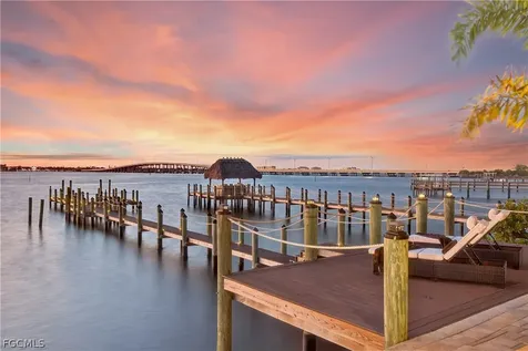 12782 Yacht Club Circle Fort Myers FL 33919