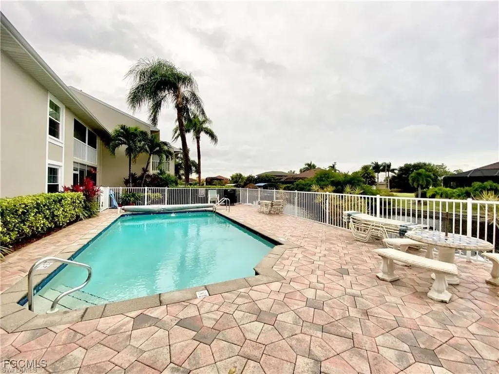 1427 SW 47th Terrace Cape Coral FL 33914