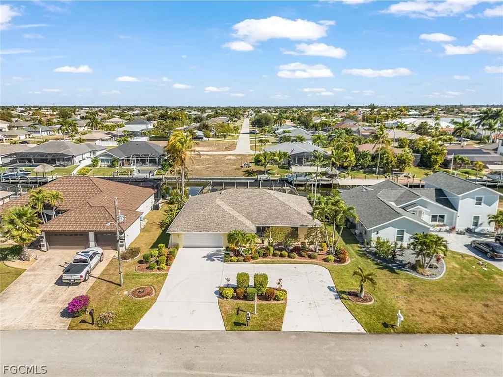 4215 SW 13th Avenue Cape Coral FL 33914