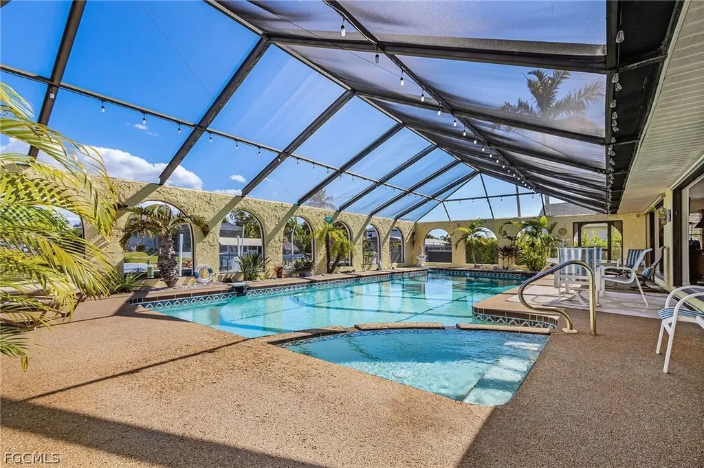 4215 SW 13th Avenue Cape Coral FL 33914