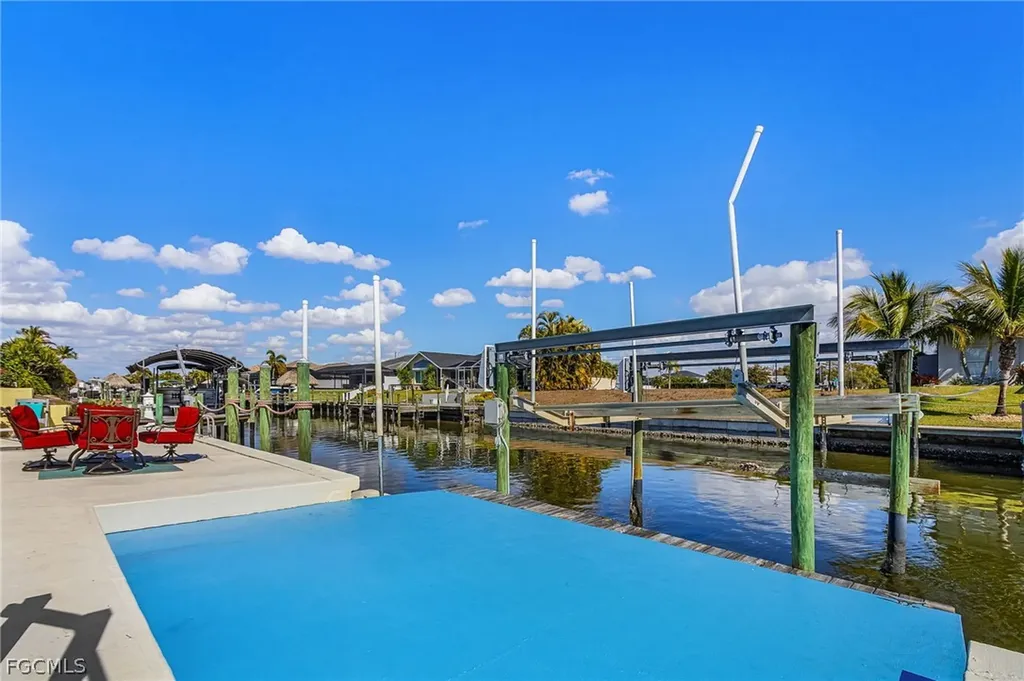 4215 SW 13th Avenue Cape Coral FL 33914