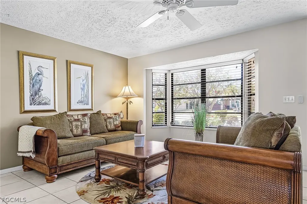 4215 SW 13th Avenue Cape Coral FL 33914