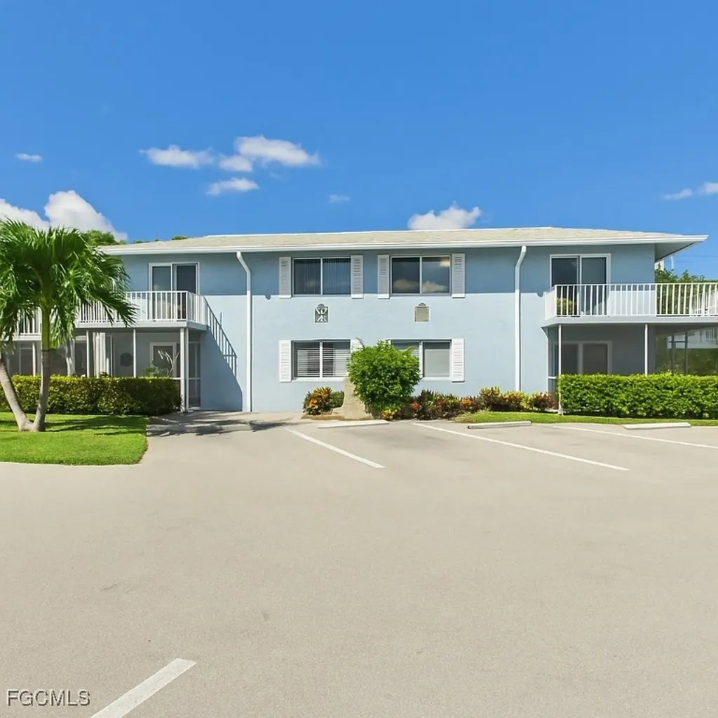 232 Palm Drive Naples FL 34112