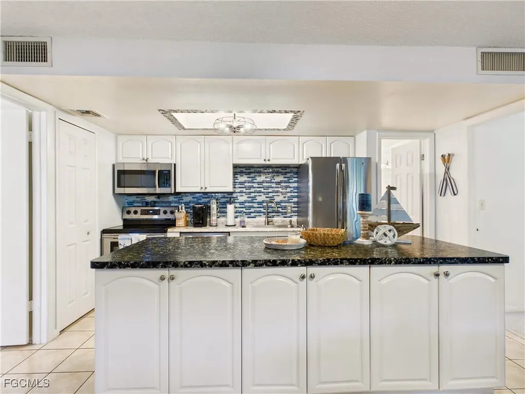 232 Palm Drive Naples FL 34112