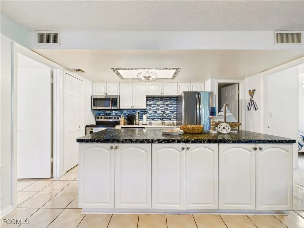 232 Palm Drive Naples FL 34112