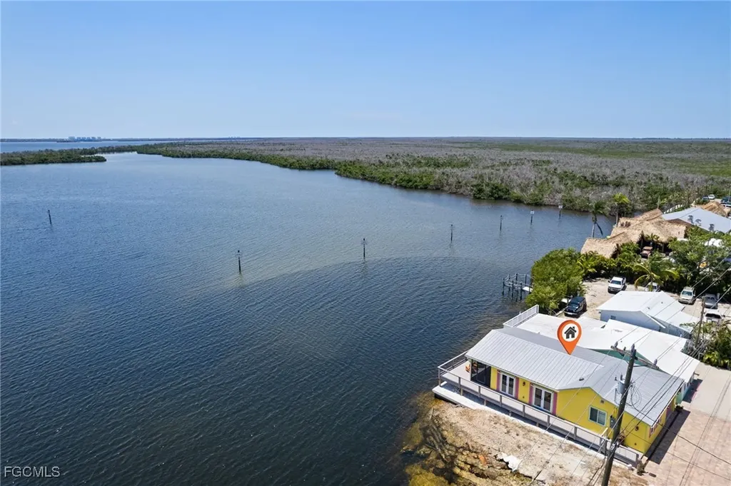 4819 Pine Island Road NW Matlacha FL 33993