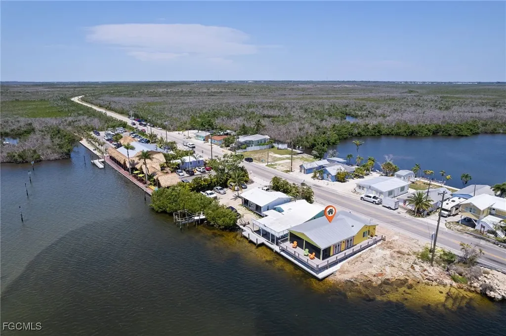 4819 Pine Island Road NW Matlacha FL 33993