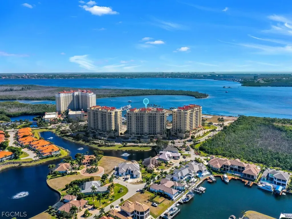 6061 Silver King Boulevard Cape Coral FL 33914