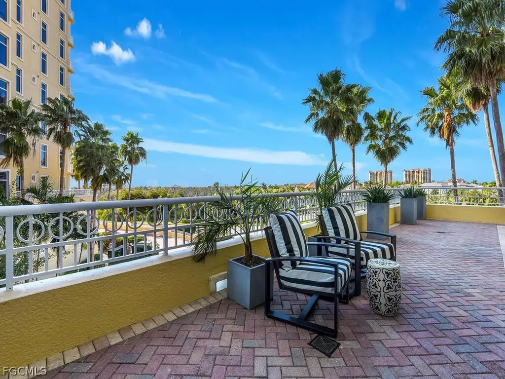 6061 Silver King Boulevard Cape Coral FL 33914