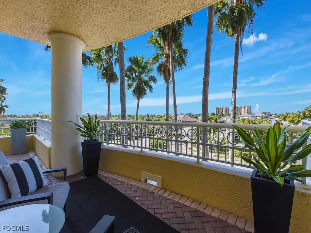 6061 Silver King Boulevard Cape Coral FL 33914