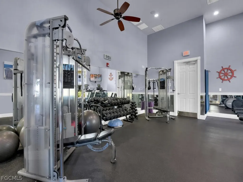 6061 Silver King Boulevard Cape Coral FL 33914