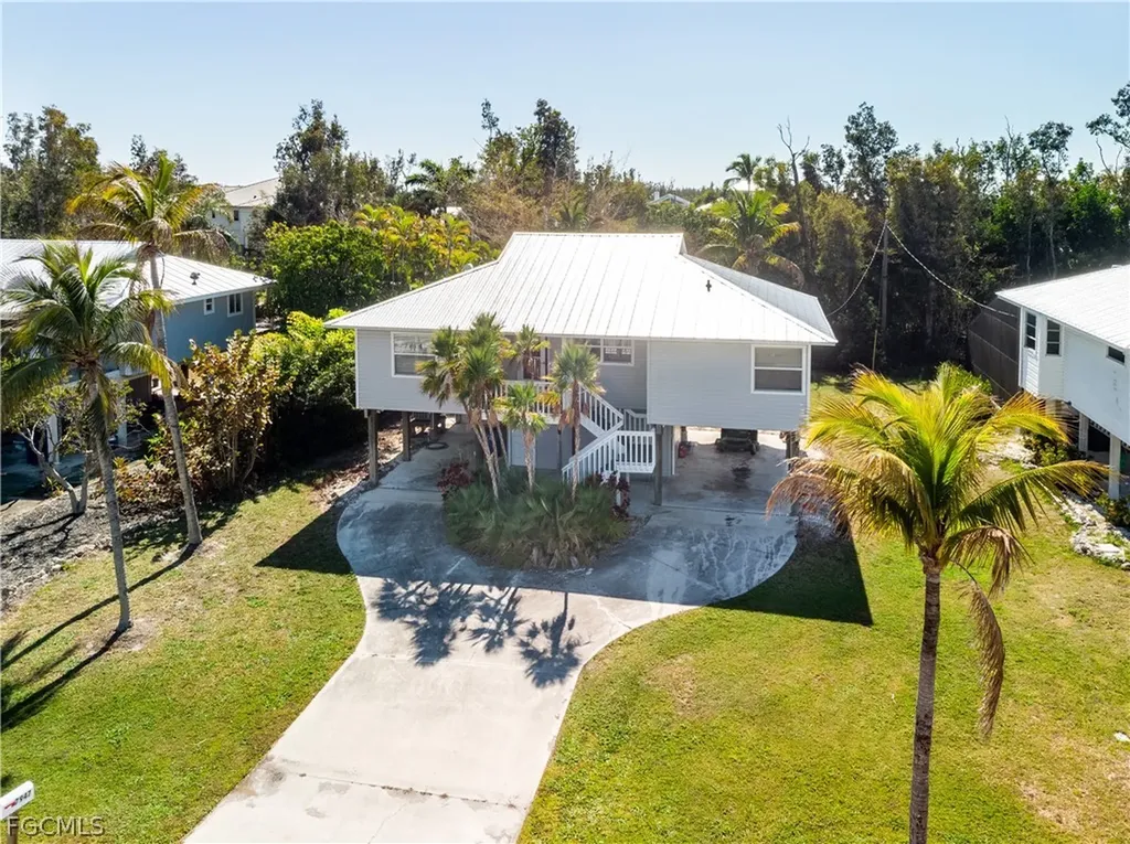 Bokeelia FL, 7947 Gabion Court