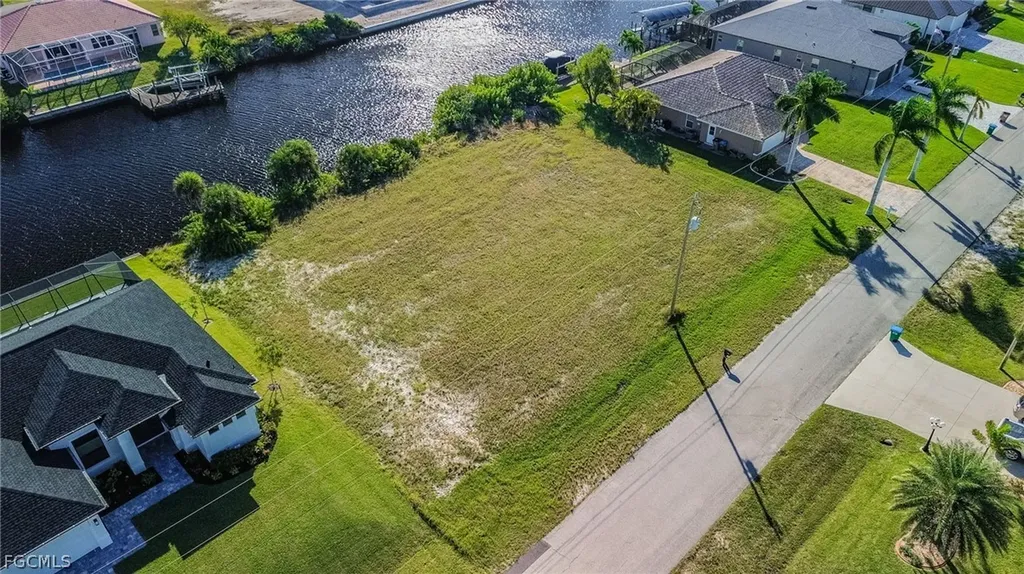 1019 NW 35th Avenue Cape Coral FL 33993