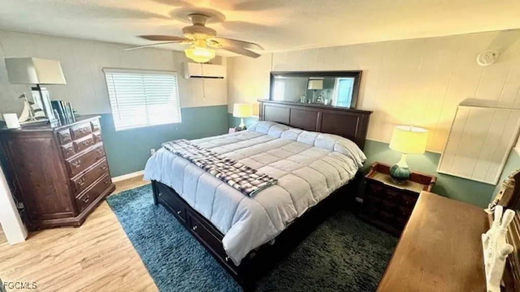 5525 Ben Franklin Lane North Fort Myers FL 33917